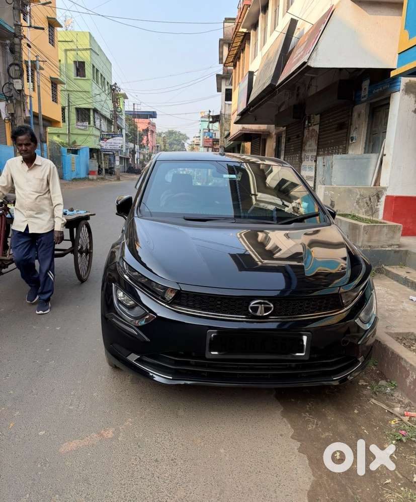 Tata Altroz 2023 Petrol 11800 Km Driven - Showroom Condition!