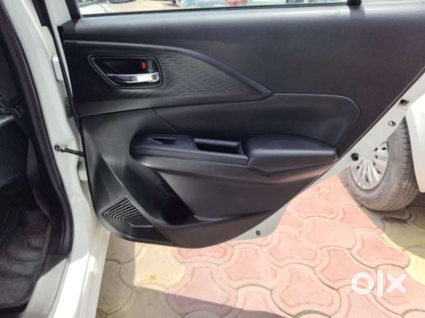 Maruti Suzuki Swift 1.2 Vxi (o), 2025, Petrol
