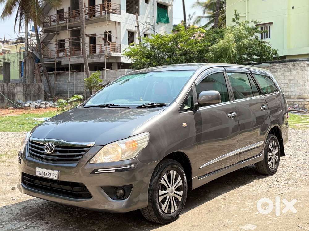 Toyota Innova 2009-2011 2.5 Gx 8 Str, 2012, Diesel