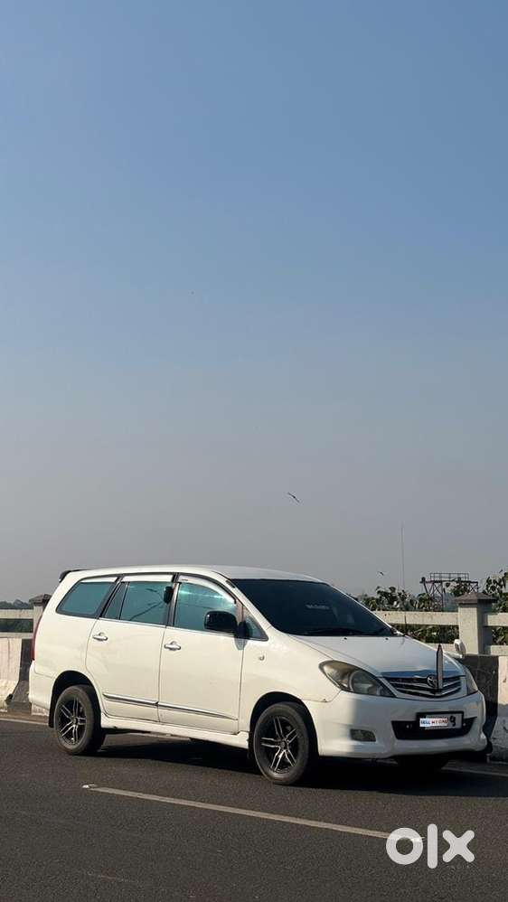 Toyota Innova Diesel 2011
