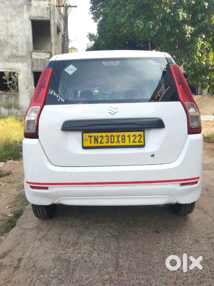 ஓட்டுவதற்கு அனுபவமுள்ள டிரைவர்களை தேர்வு செய்து வருகிறோம்.