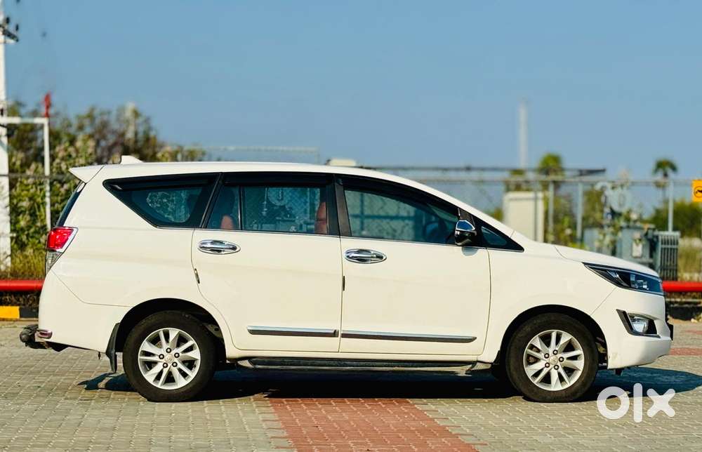 Toyota Innova Crysta 2.4 G Mt 8s, 2020, Diesel