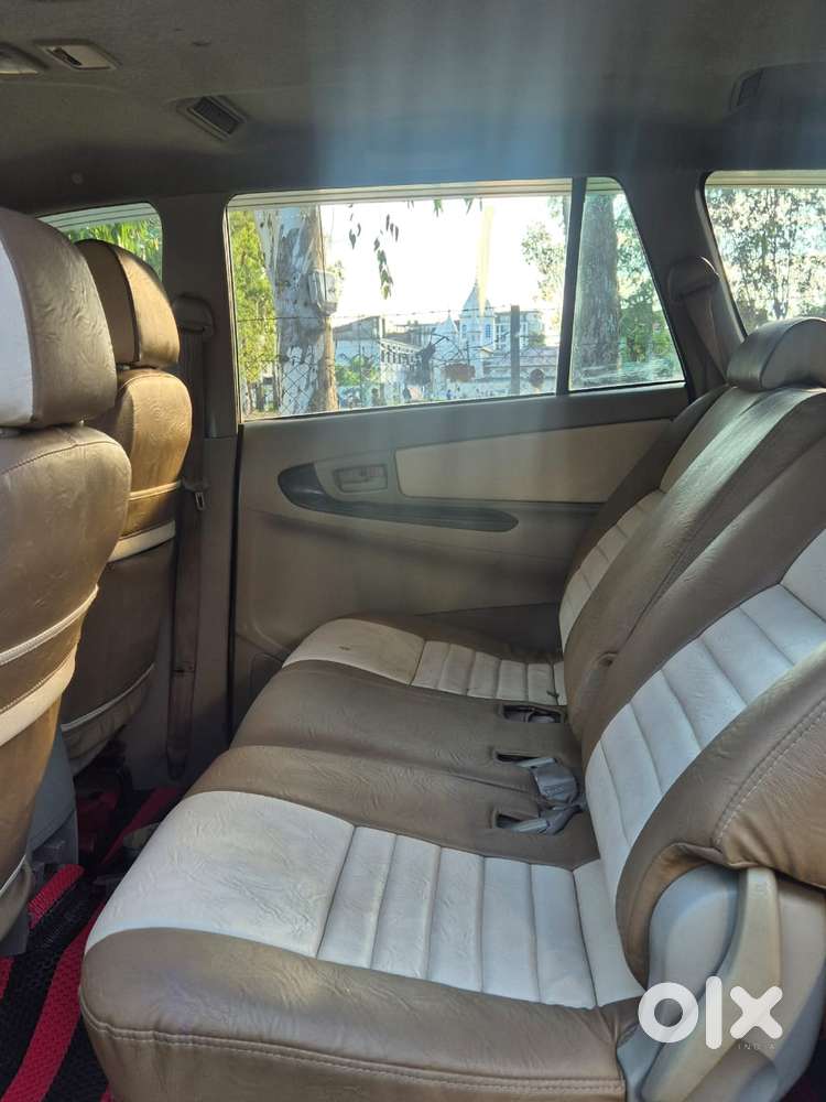 Toyota Innova 2.5 G (diesel) 7 Seater, 2016, Diesel