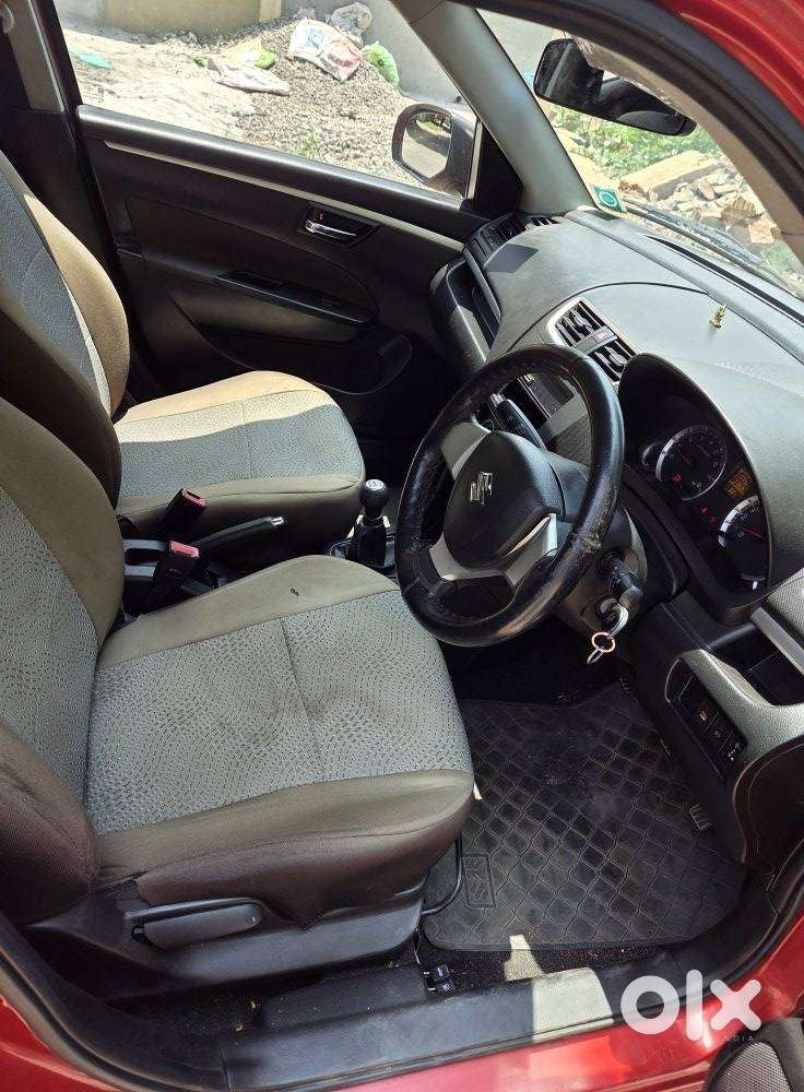 Maruti Suzuki Swift Vxi + Manual, 2012, Petrol