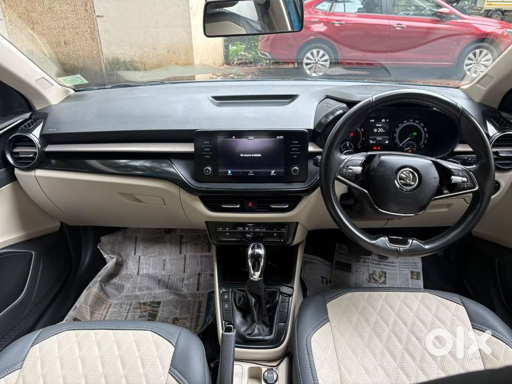 Skoda Slavia 1.0 Ambition Tsi At, 2022, Petrol