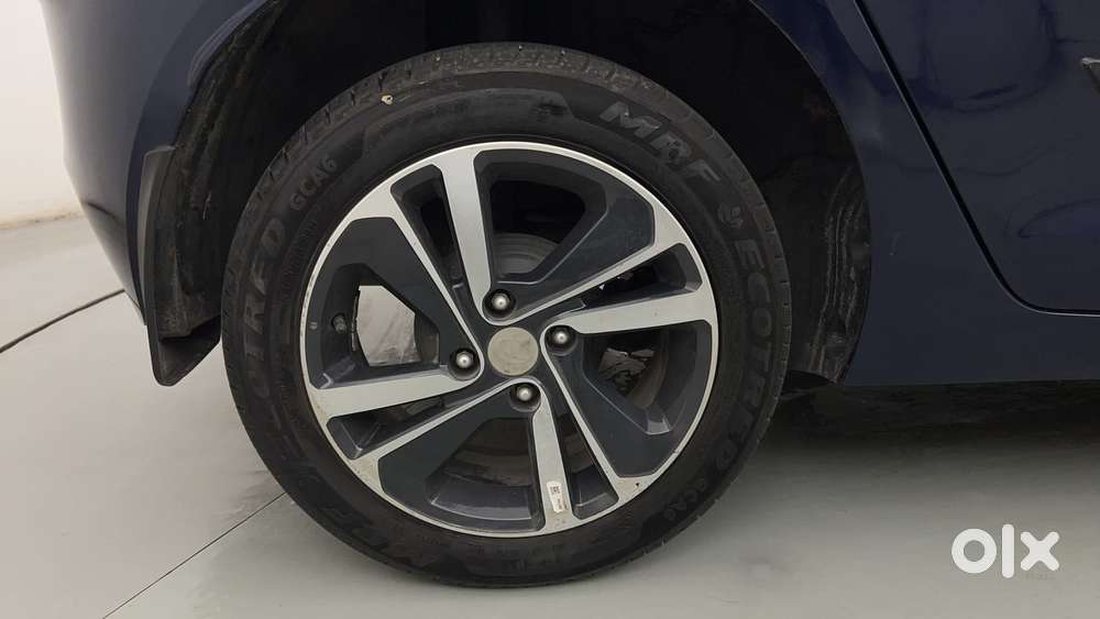 Tata Altroz Xz, 2024, Petrol