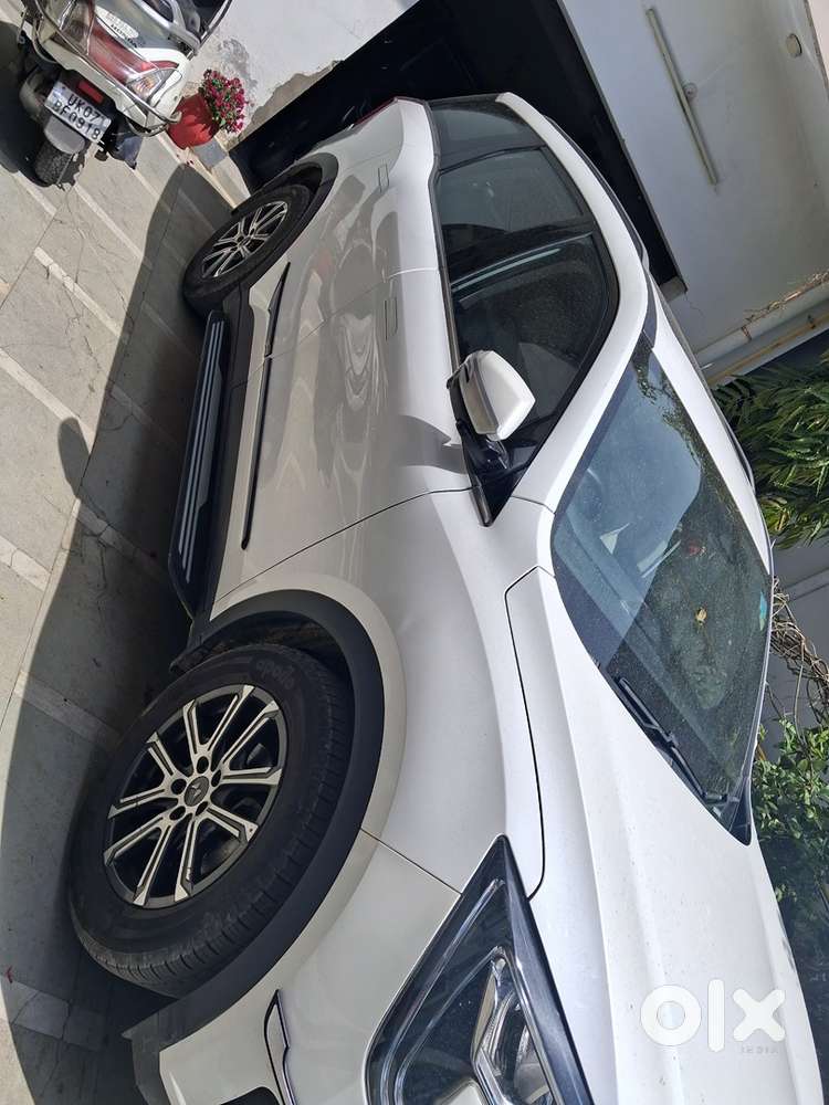 Mahindra Xuv700 Petrol 2022