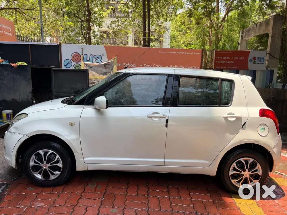 Maruti Suzuki Swift 2011 Petrol 60000 Km Driven
