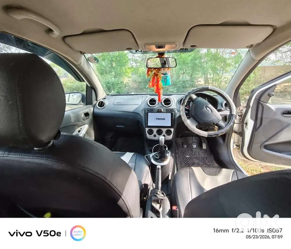 Ford Figo Petrol Lxi 2015