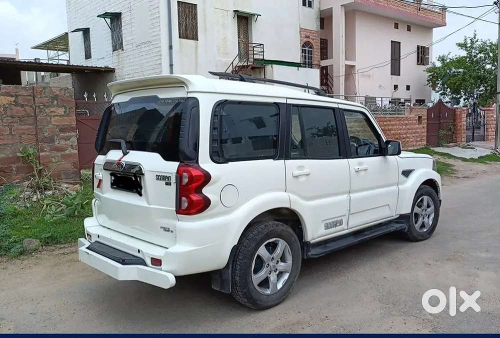Mahindra Scorpio Classic 2021