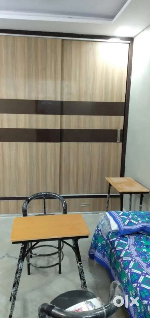 Arya pg in GTB Nagar Dr. mukherjee Nagar parmanand colony