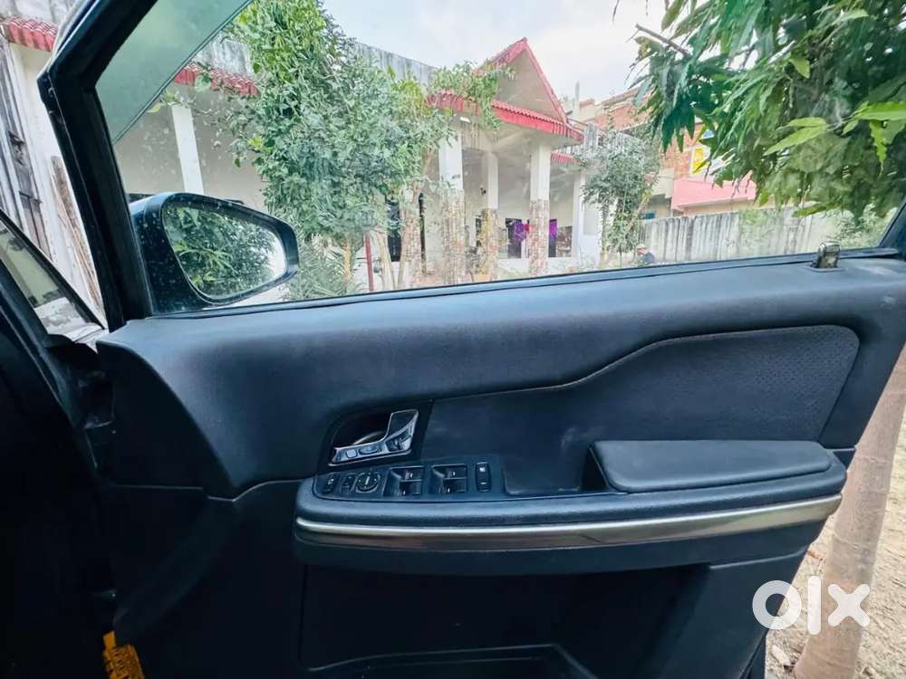 Tata Hexa 2017 Diesel 125000 Km Driven