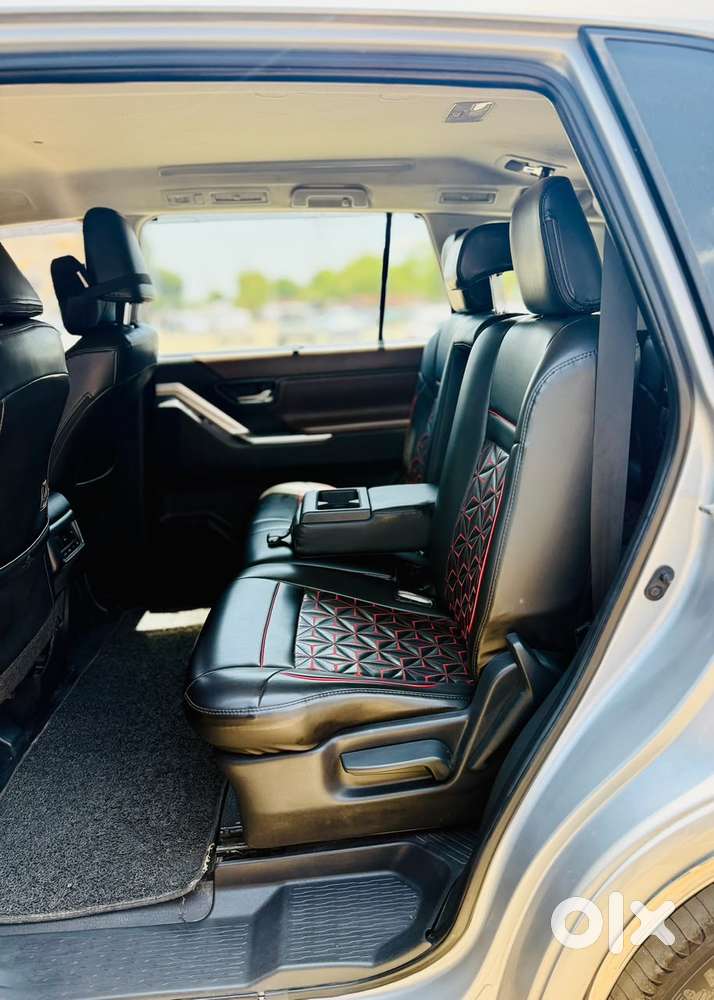 Toyota Innova Hycross 2.0 VX Hybrid 7 STR, 2023, Petrol