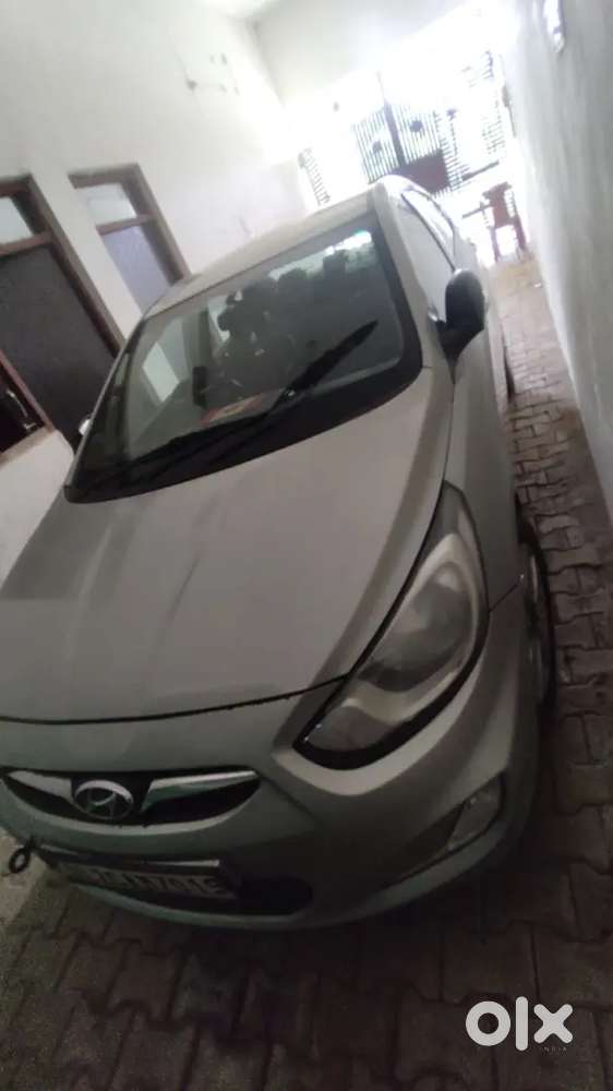 Hyundai Verna Sx 2012 Car