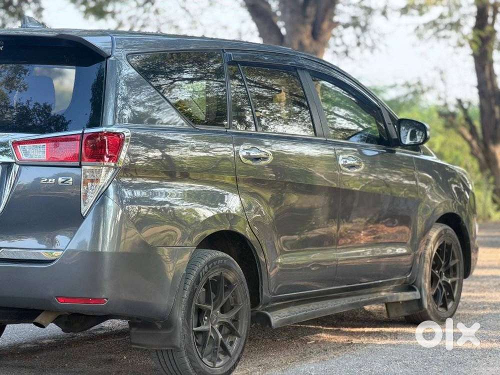 Toyota Innova Crysta 2.8 Z, 2016, Diesel