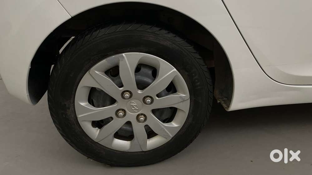 Hyundai Eon Magna +, 2015, Petrol