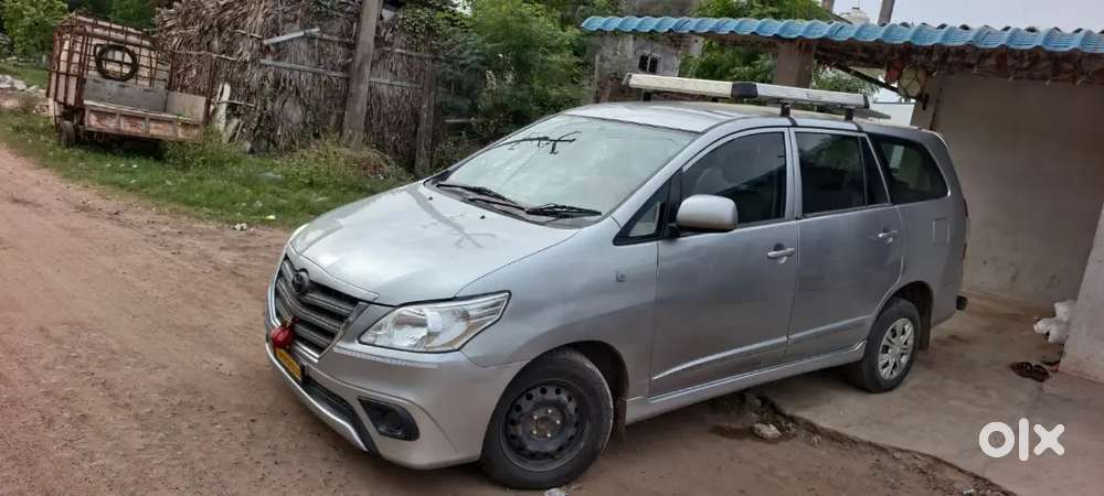 Toyota Innova 2015 Diesel 400000 Km Driven