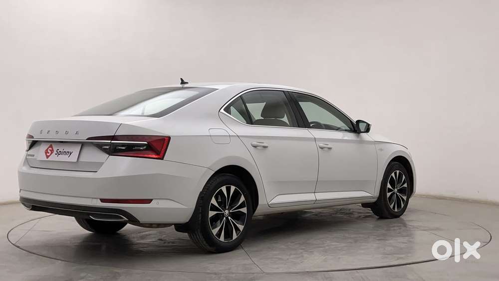 Skoda Superb 2.0 L&k Tsi At, 2021, Petrol