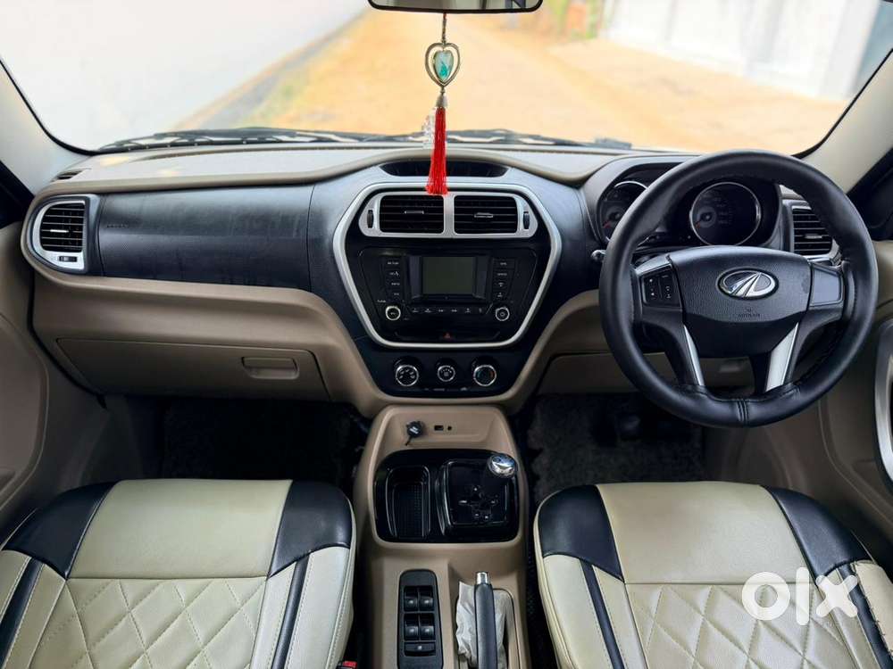 Mahindra Tuv 300 T8 Amt (automatic), 2017, Diesel