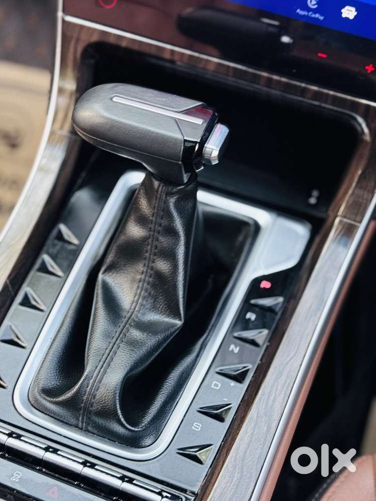 Mg Hector Plus Savvy Pro 1.5 Turbo Petrol Cvt 7 Str, 2024, Petrol