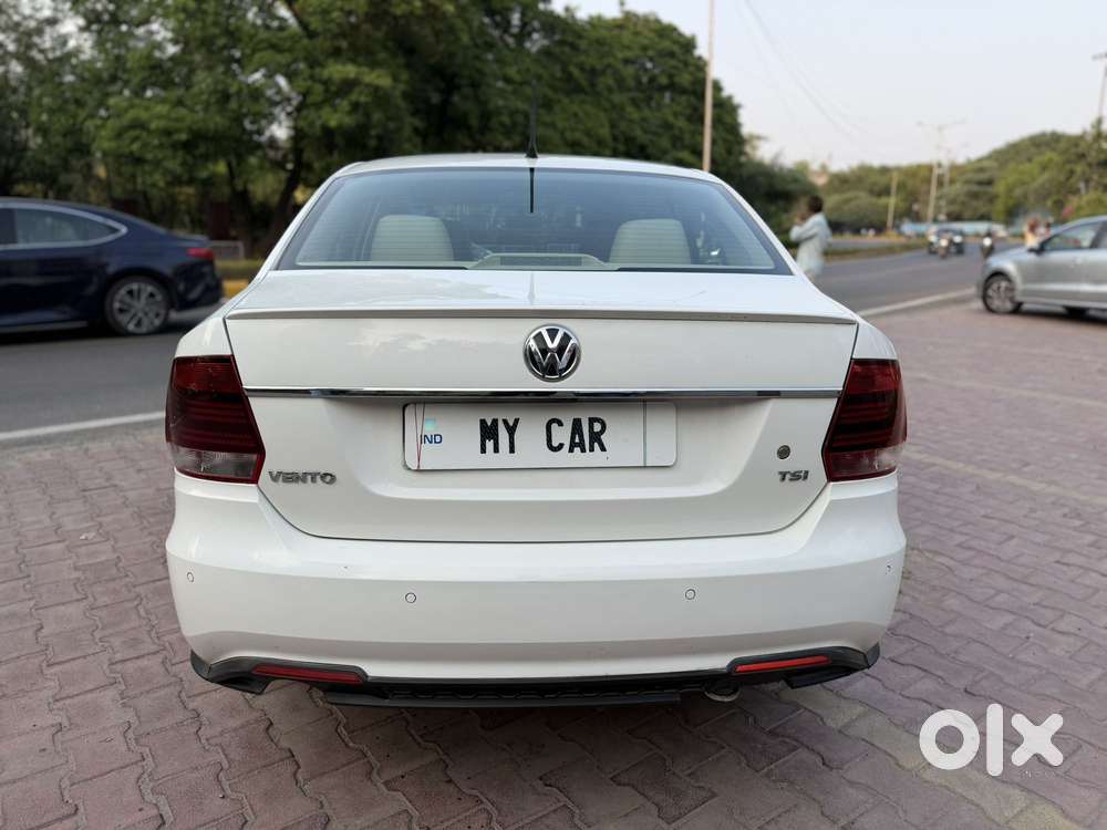 Volkswagen Vento 1.2 Tsi Highline At, 2021, Petrol
