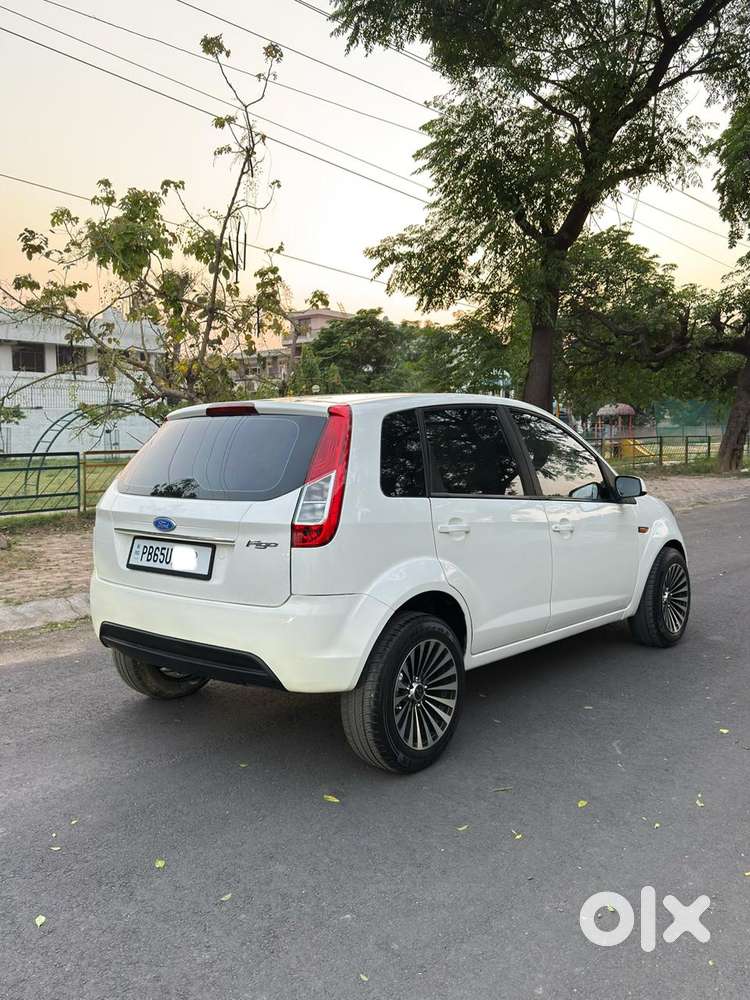 Ford Figo 2012-2015 Diesel Celebration Edition, 2013, Diesel