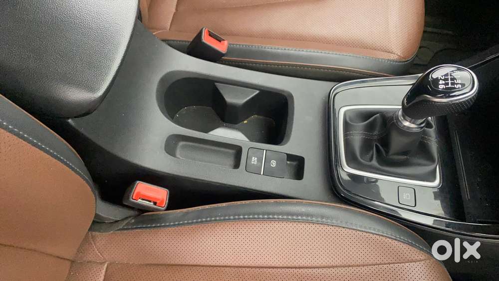 Hyundai Alcazar Platinum, 2022, Petrol