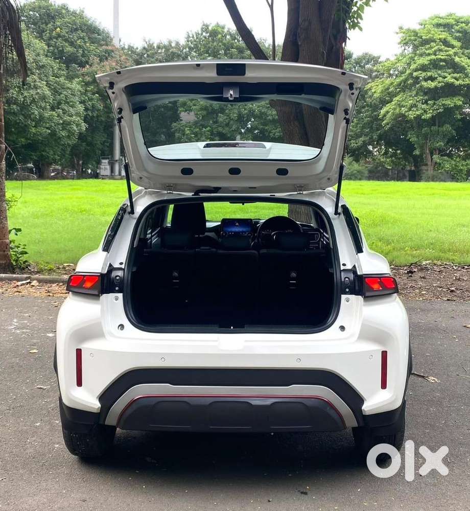 Maruti Suzuki Fronx 2024 Petrol Well Maintained