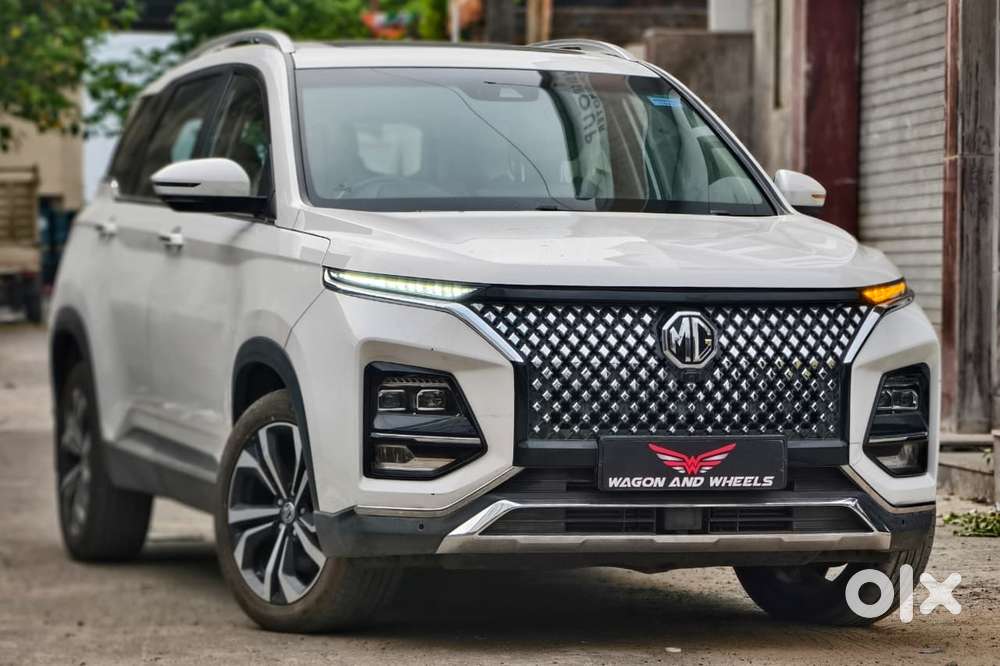 Mg Hector Savvy Pro Cvt, 2025
