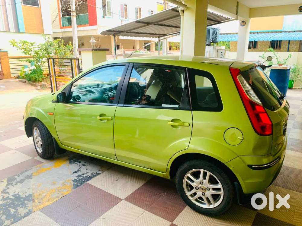 Ford Figo Zxi 2011 Petrol 83298 Km Driven