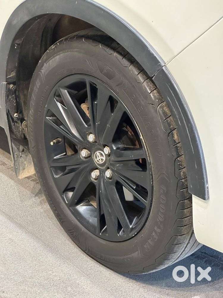 Toyota Innova Crysta Touring Sport 2.4 Mt, 2019, Diesel