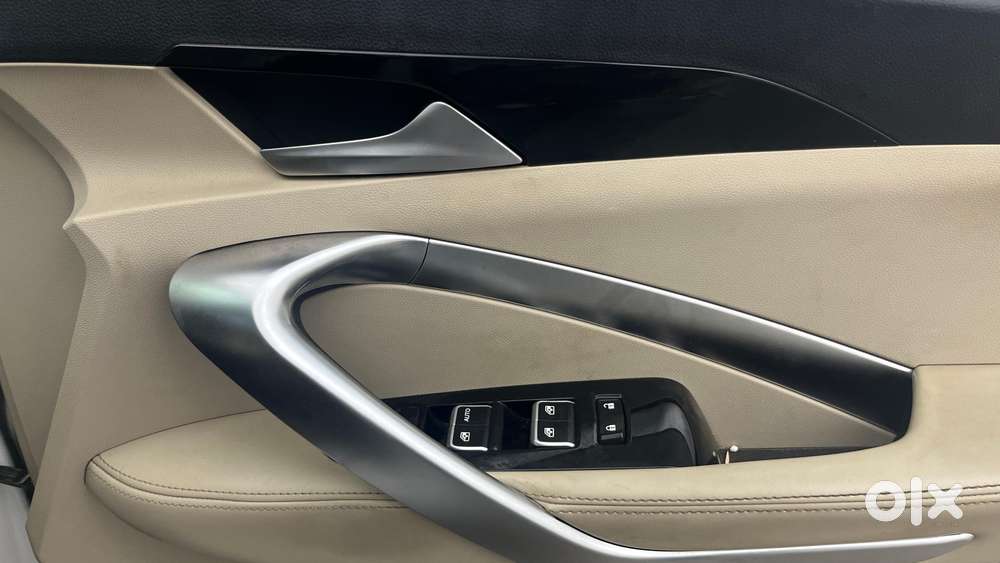 Mg Hector 1.5 Hybrid Sharp, 2022, Petrol