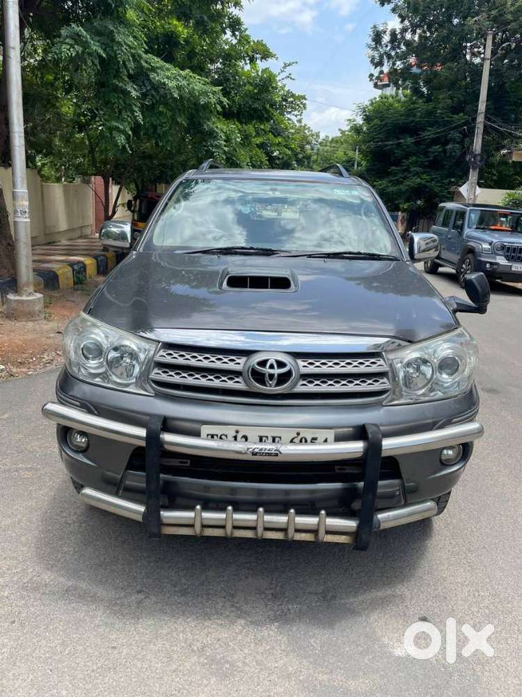 Toyota Fortuner 3.0 4x4 Manual, 2010, Diesel
