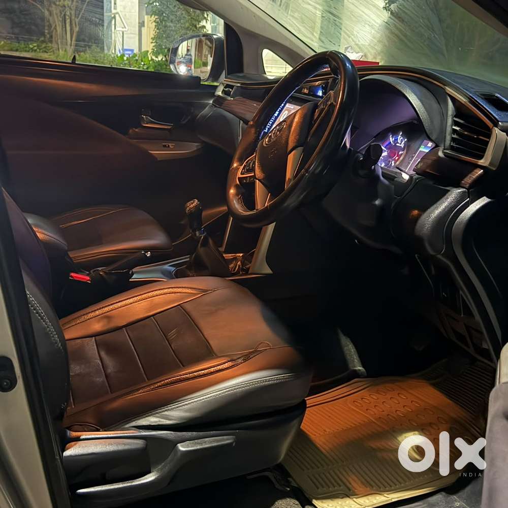 Toyota Innova Crysta 2.4 V, 2017, Diesel