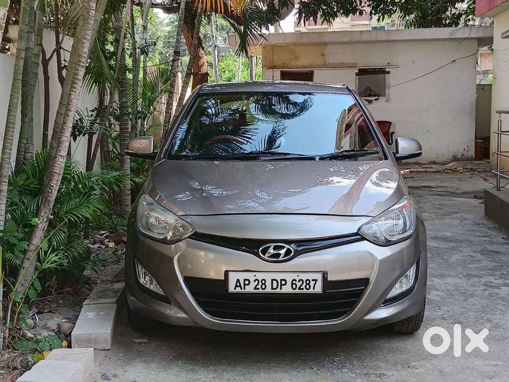 Hyundai I20 Sportz At 1.4, 2012, Petrol