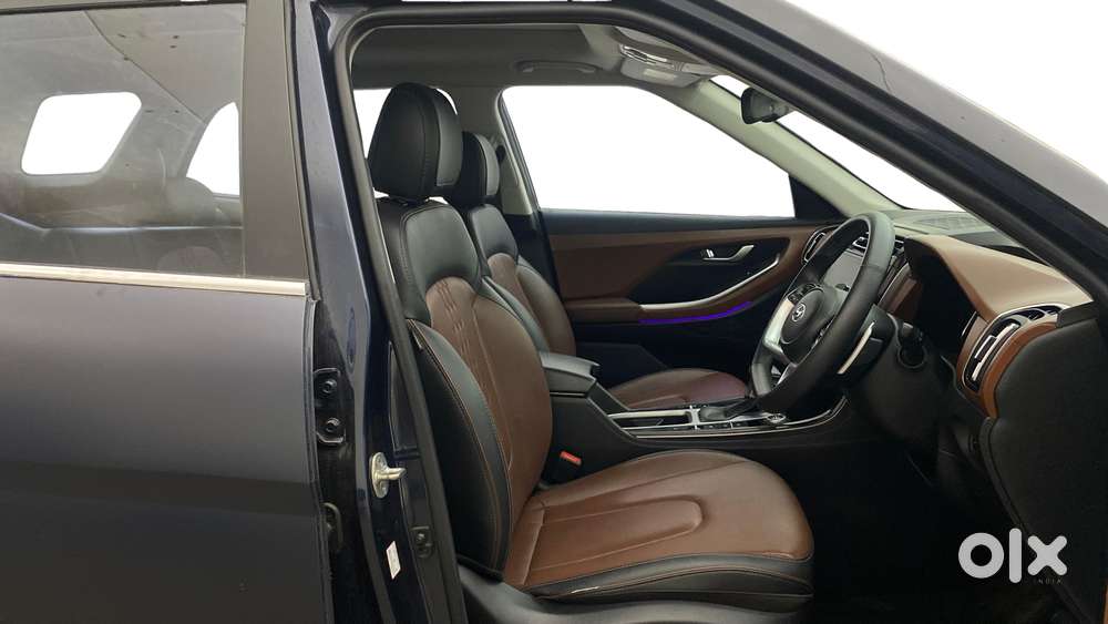 Hyundai Alcazar 2.0 Signature (o) Petrol At 7 Str, 2022, Petrol