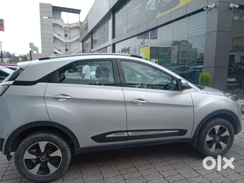 Tata Nexon 1.2 Revotron Xz Plus, 2018, Petrol