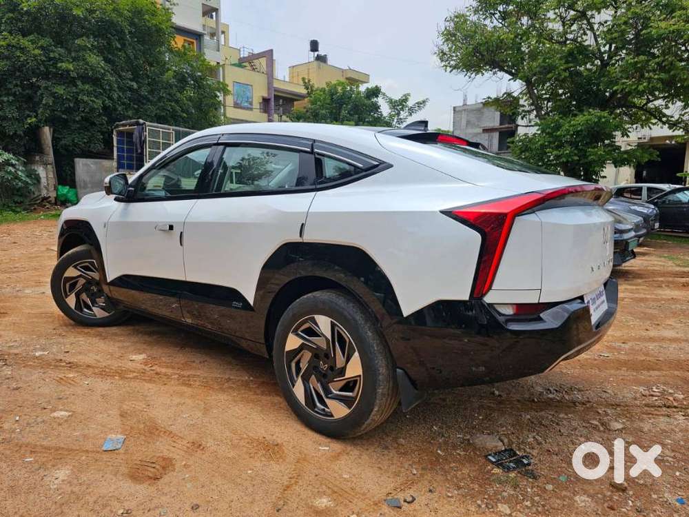 Mahindra Xev 9e Pack Three (top Model), 2025, Electric