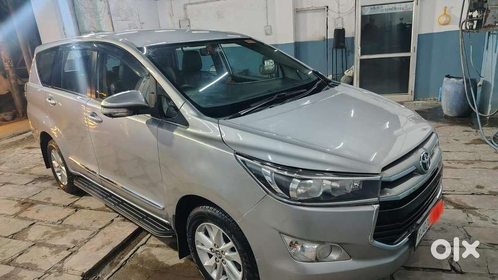 Toyota Innova Crysta 2017 Diesel Well Maintained