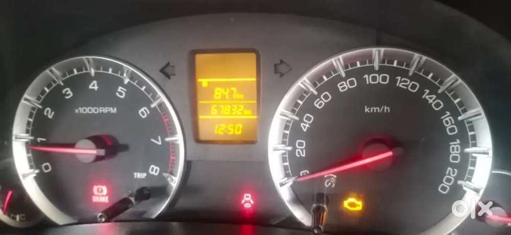Maruti Suzuki Dzire 2014 Petrol Variant Cng Outside Fitted