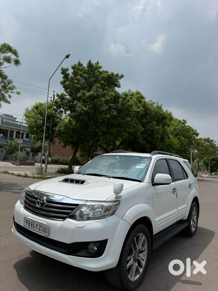 Toyota Fortuner 4x2 At, 2014, Diesel