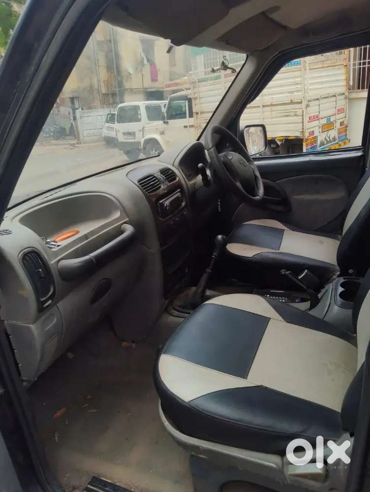 Mahindra Scorpio 2005 Diesel 99999 Km Driven