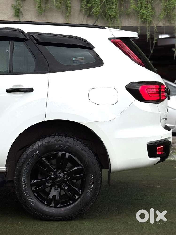 Ford Endeavour 3.2 Titanium At 4x4, 2017, Diesel