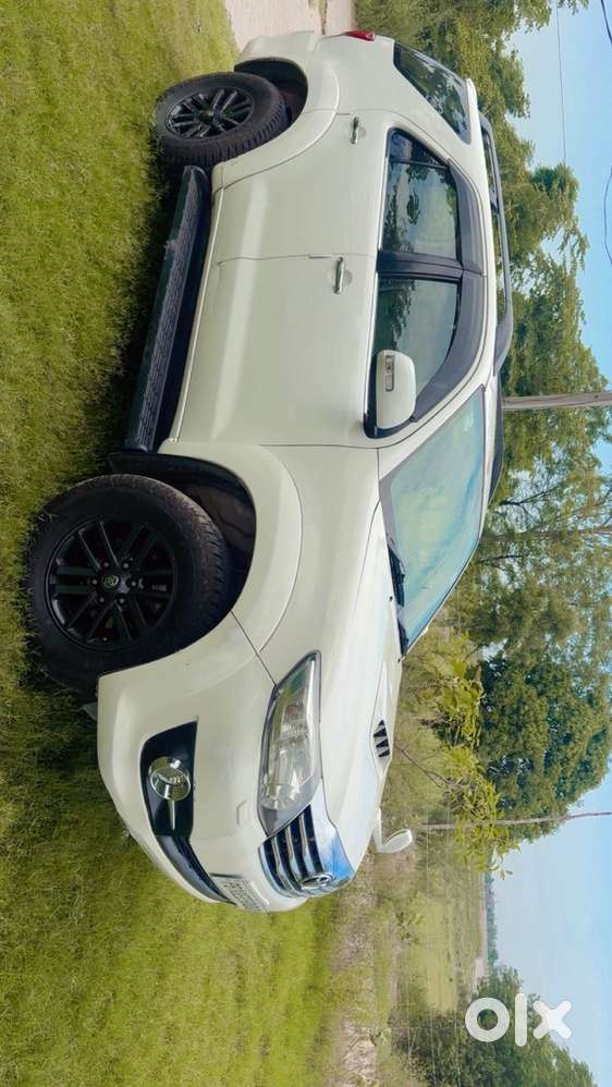 Toyota Fortuner 2015 Diesel Well Maintained