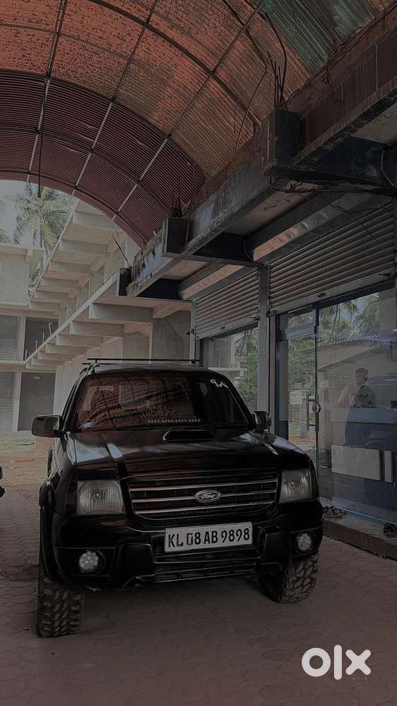 Ford Endeavour 2004 Diesel Well Maintained
