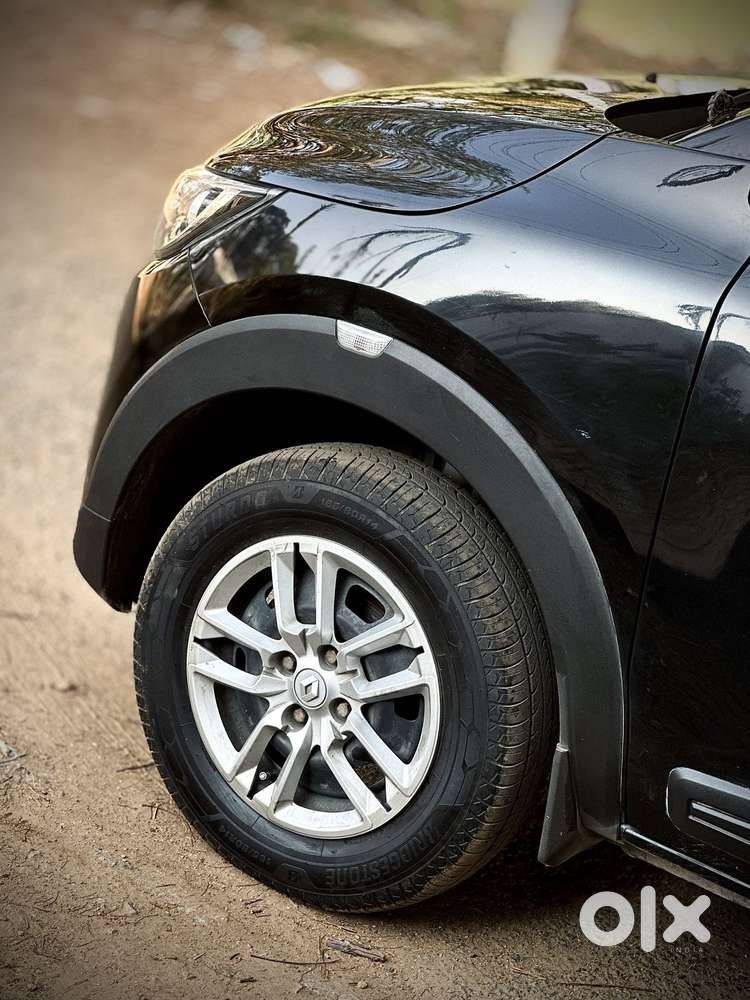 Renault Triber Rxt, 2024, Petrol