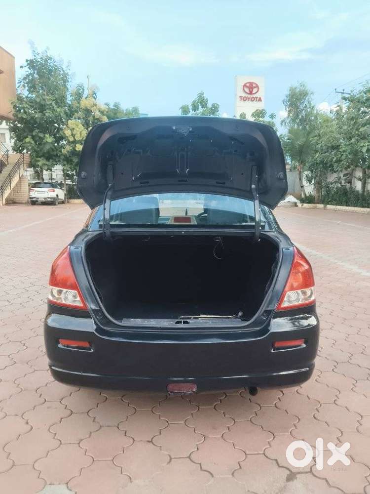 Maruti Suzuki Dzire 1.2 Zxi, 2010, Petrol