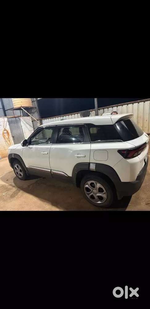 Maruti Suzuki Brezza 2024 Petrol 60000 Km Driven