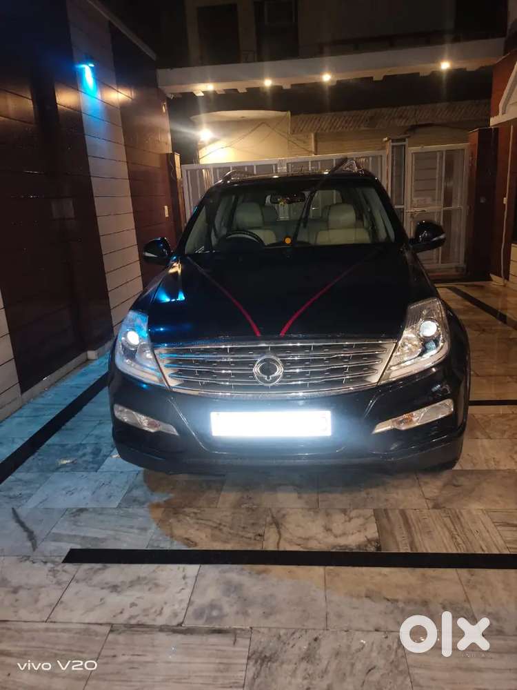 Mahindra Rexton Automatic