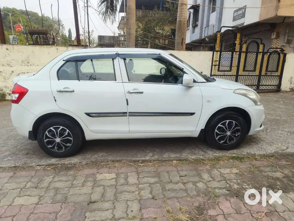 Maruti Suzuki Dzire 2017 Cng & Hybrids 83000 Km Driven